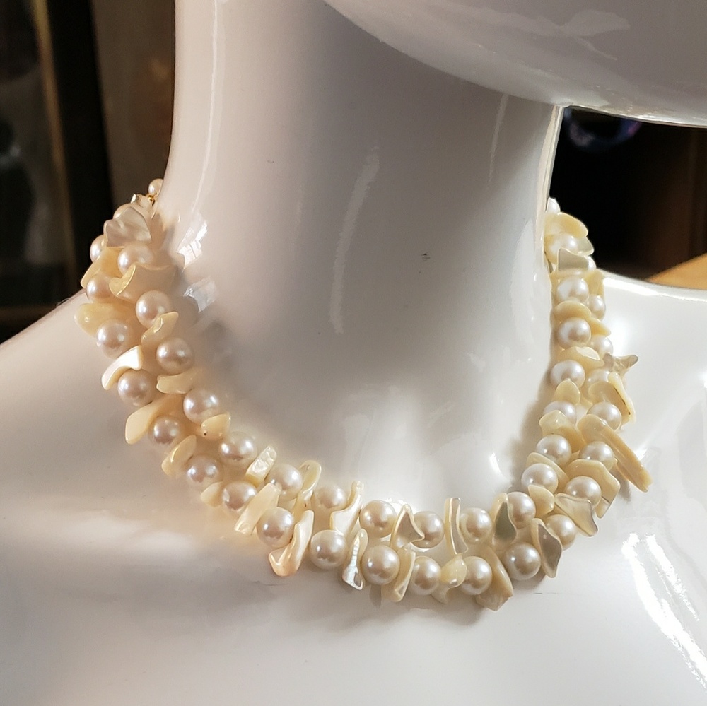Vtg. JAPAN MOP & faux Pearl Chker necklace/earring